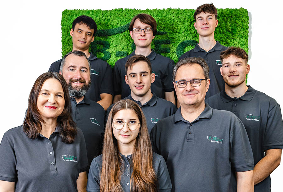 B-SEC Teamfoto